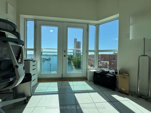 Photo 18 at 611 - 600 Queens Quay W, Waterfront Communities C1, Toronto