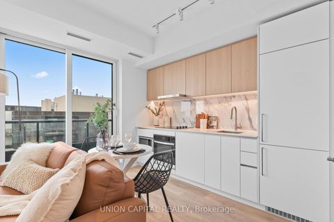 Photo 2 at PH06 - 1100 Sheppard Avenue W, York University Heights, Toronto