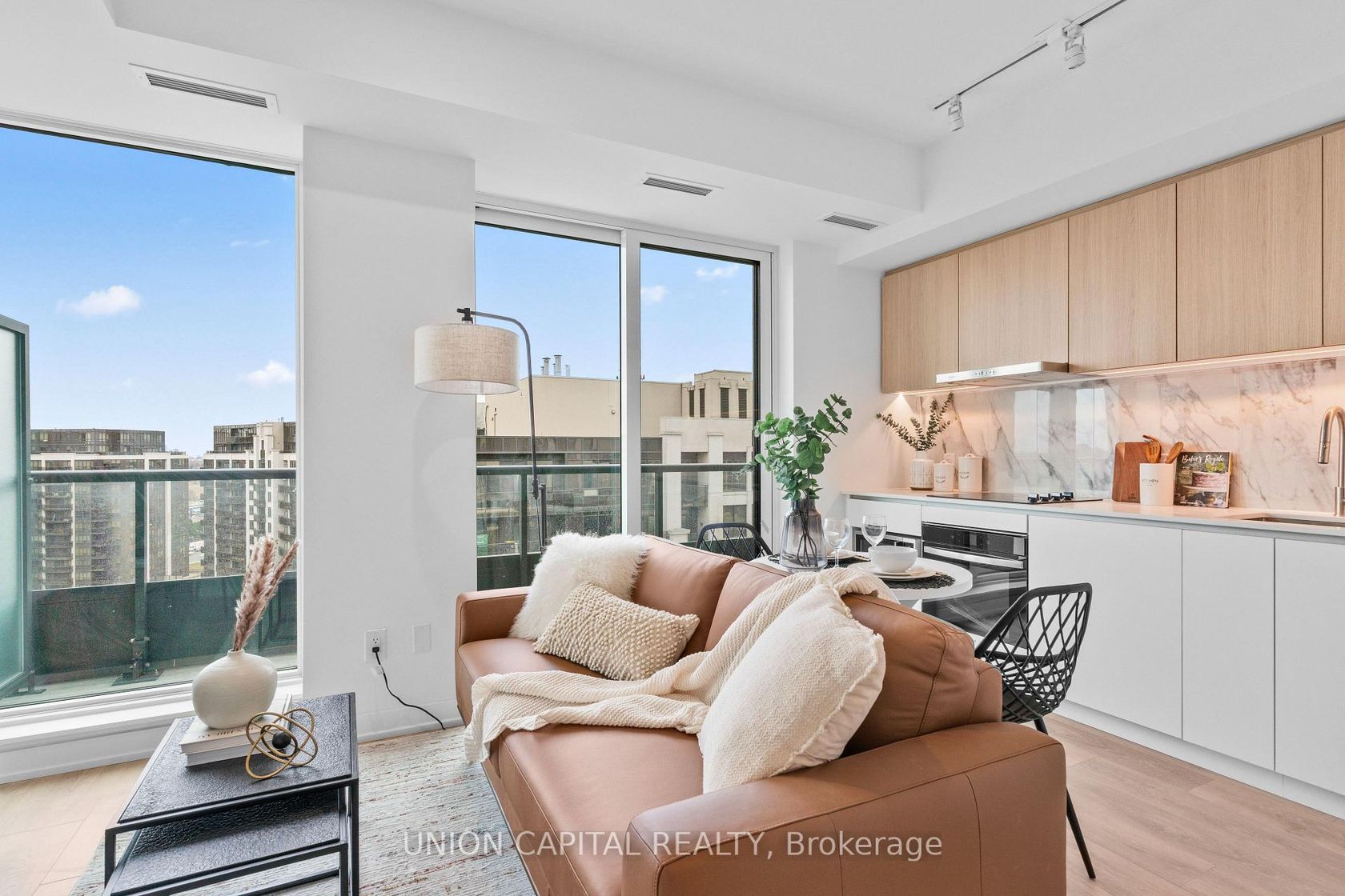 PH06 - 1100 Sheppard Avenue W, York University Heights, Toronto by Loree Meneguzzi Real Estate PH06 - 1100 Sheppard Avenue W, York University Heights, Toronto