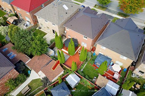Photo 5 at 8 Lampman Drive, Morningside, Toronto