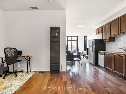 Photo 7 at 406 - 10376 Yonge Street, Mill Pond, Richmond Hill Photo 7 at 406 - 10376 Yonge Street, Mill Pond, Richmond Hill