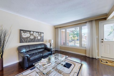 Photo 5 at 66 Cabana Drive, Humber Summit, Toronto