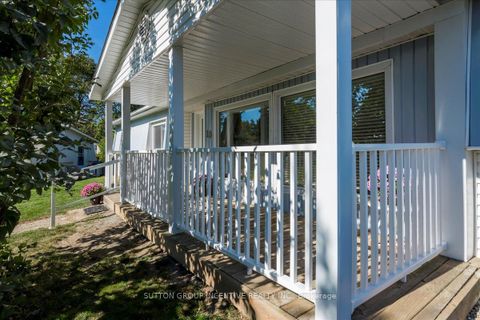 Photo 1 at 10 Mimosa Crescent, Rural Innisfil, Innisfil