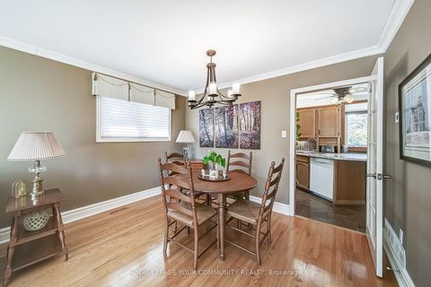 Photo 10 at 36 Devins Drive, Aurora Heights, Aurora