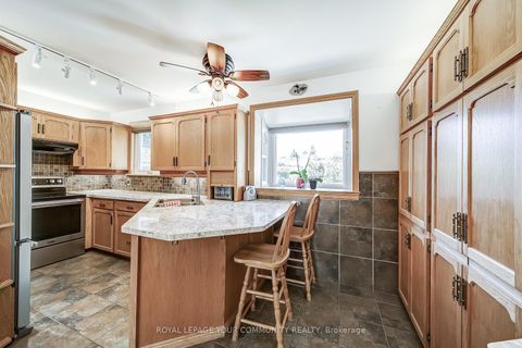 Photo 12 at 36 Devins Drive, Aurora Heights, Aurora