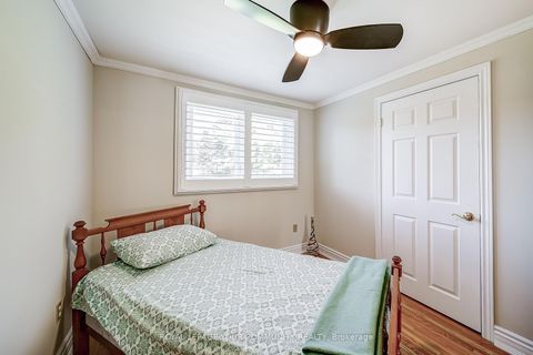 Photo 16 at 36 Devins Drive, Aurora Heights, Aurora