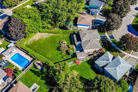 Photo 46 at 36 Devins Drive, Aurora Heights, Aurora