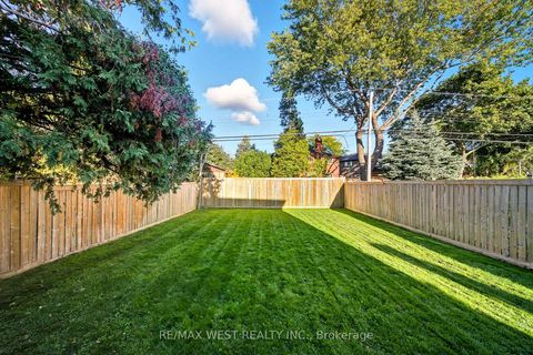 Photo 33 at 115 Dorset Road, Cliffcrest, Toronto