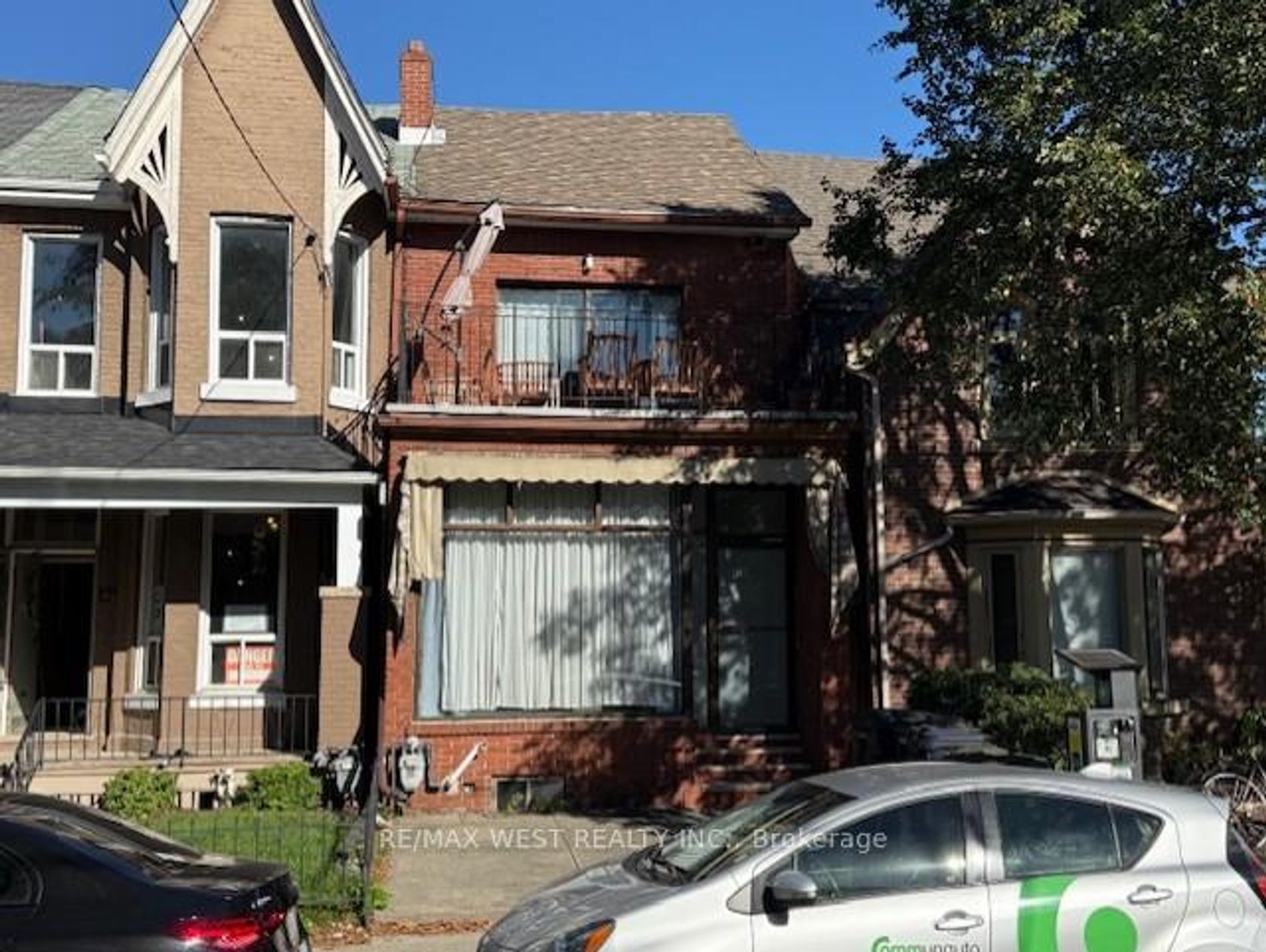 23 clinton Street, Little Italy, Toronto 