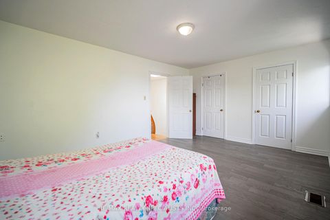 Photo 18 at 25 Auburn Avenue, Davenport, Toronto