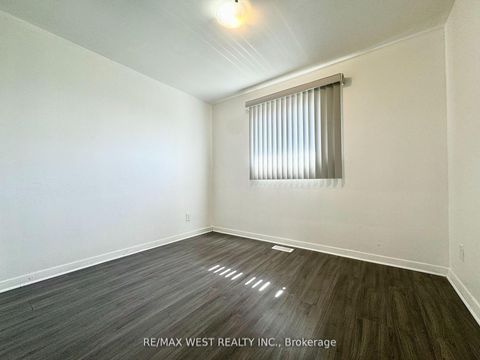 Photo 11 at 25 Bimini Crescent, Black Creek, Toronto