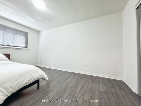 Photo 12 at 25 Bimini Crescent, Black Creek, Toronto