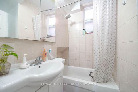 Photo 33 at 575 Bellamy Road N, Woburn, Toronto