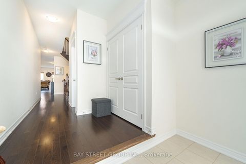 Photo 4 at 65 Bellflower Lane, Oak Ridges Lake Wilcox, Richmond Hill