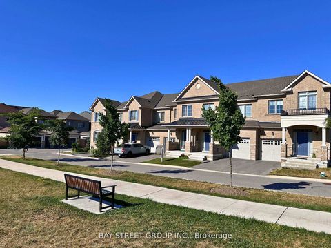 Photo 36 at 65 Bellflower Lane, Oak Ridges Lake Wilcox, Richmond Hill
