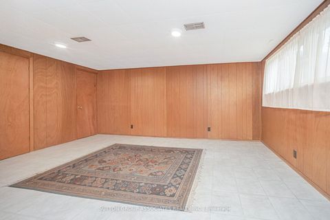 Photo 20 at 3 Stanstead Drive, Bathurst Manor, Toronto