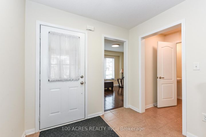 Photo 5 at 164 Gardenbrooke Trail, Bram East, Brampton