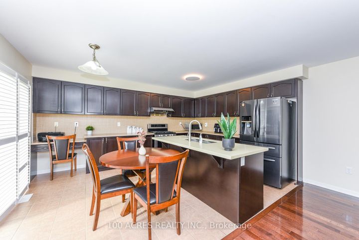 Photo 10 at 164 Gardenbrooke Trail, Bram East, Brampton
