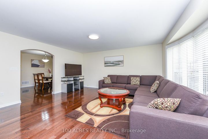Photo 17 at 164 Gardenbrooke Trail, Bram East, Brampton