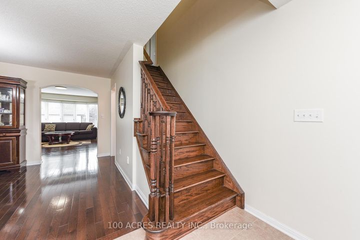 Photo 23 at 164 Gardenbrooke Trail, Bram East, Brampton