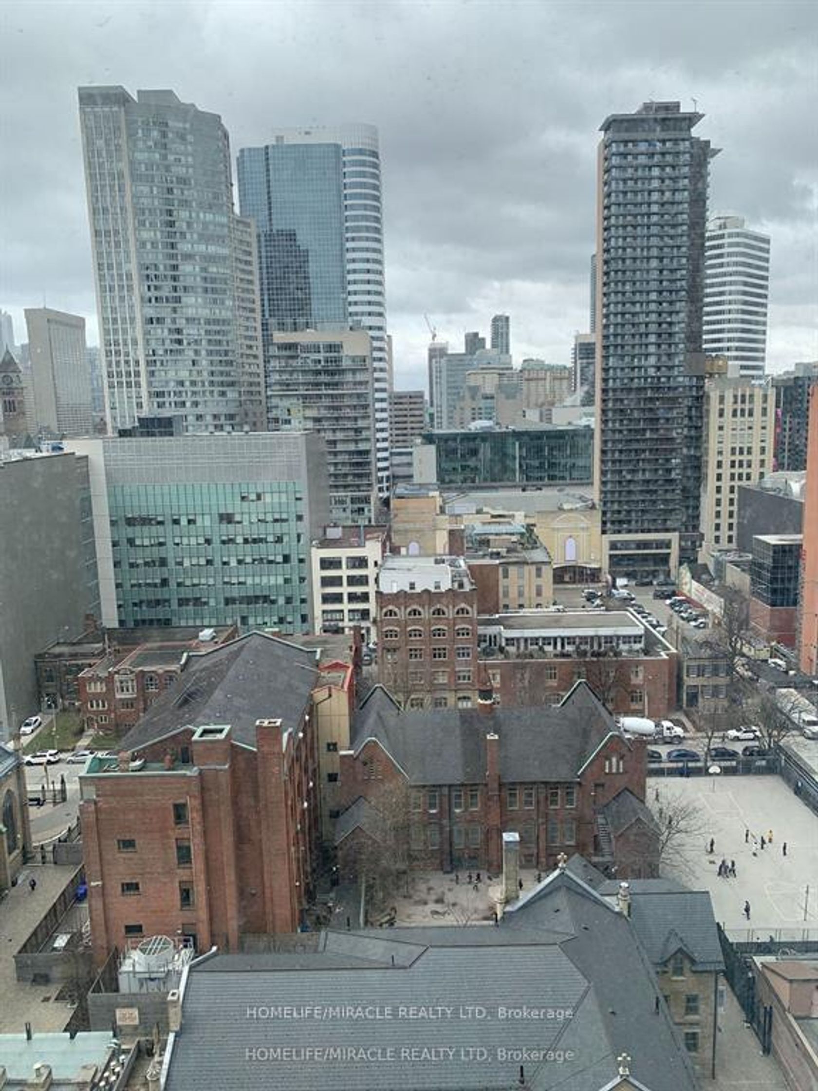 1909 - 82 Dalhousie Street, Yonge Corridor, Toronto 