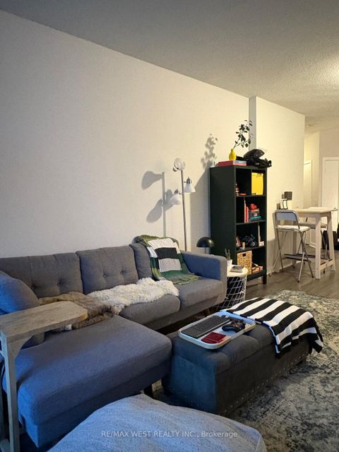 Photo 13 at 2204 - 218 Queens Quay W, Waterfront Communities C1, Toronto