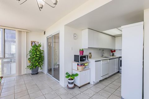 Photo 16 at 1603 - 10 Markbrook Lane, Jamestown, Toronto