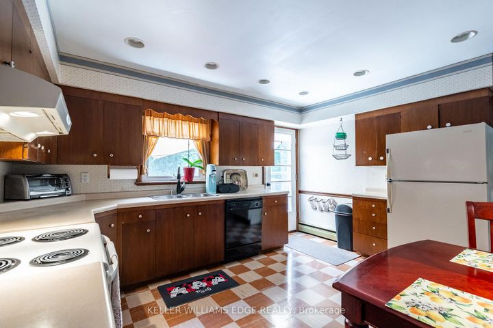 Photo 6 at 458 Elwood Road, Roseland, Burlington