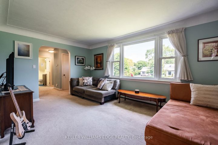 Photo 8 at 458 Elwood Road, Roseland, Burlington