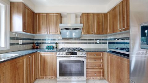 Photo 10 at 49 Kawneer Terrace, Dorset Park, Toronto