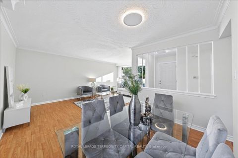 Photo 13 at 65 Glenmanor Drive, CO Central, Oakville