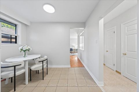 Photo 17 at 65 Glenmanor Drive, CO Central, Oakville