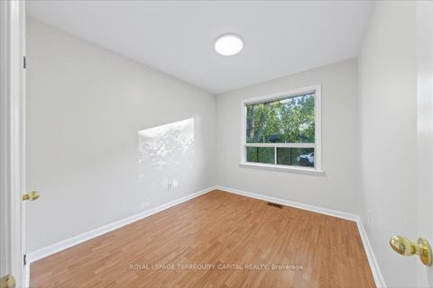 Photo 23 at 65 Glenmanor Drive, CO Central, Oakville