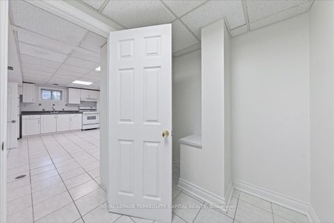 Photo 33 at 65 Glenmanor Drive, CO Central, Oakville