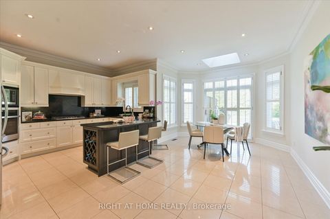 Photo 6 at 154 Charlton Boulevard, Newtonbrook West, Toronto