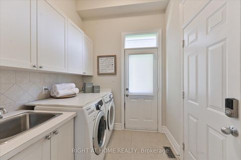 Photo 13 at 154 Charlton Boulevard, Newtonbrook West, Toronto