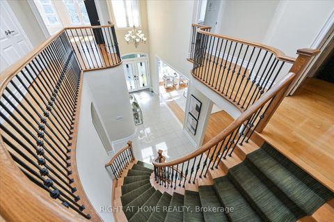 Photo 14 at 154 Charlton Boulevard, Newtonbrook West, Toronto