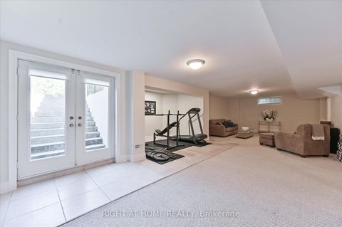 Photo 28 at 154 Charlton Boulevard, Newtonbrook West, Toronto