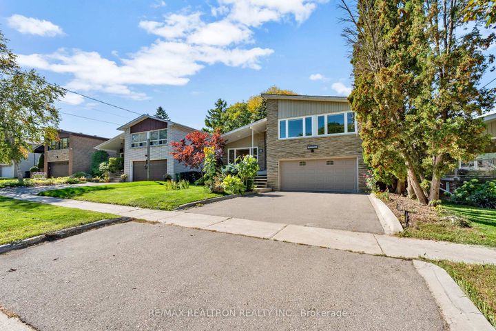 Photo 1 at 105 Rockford Road, Branson, Toronto