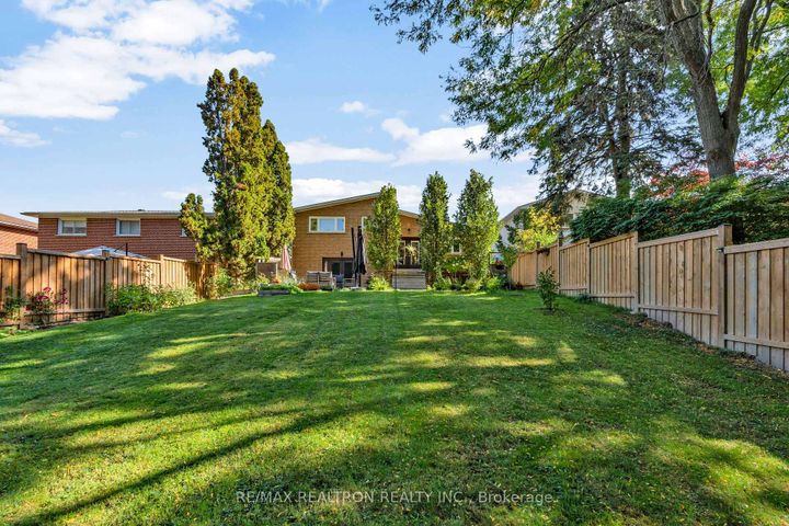 Photo 2 at 105 Rockford Road, Branson, Toronto