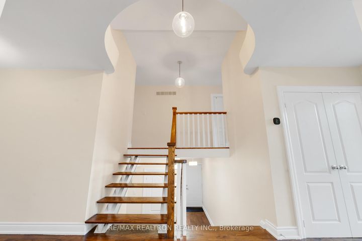 Photo 7 at 105 Rockford Road, Branson, Toronto
