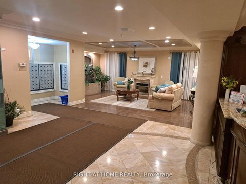 Photo 1 at 704 - 1 Maison Parc Court, Lakeview Estates, Vaughan