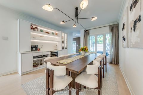 Photo 8 at 128 beverley glen Boulevard, Beverley Glen, Vaughan