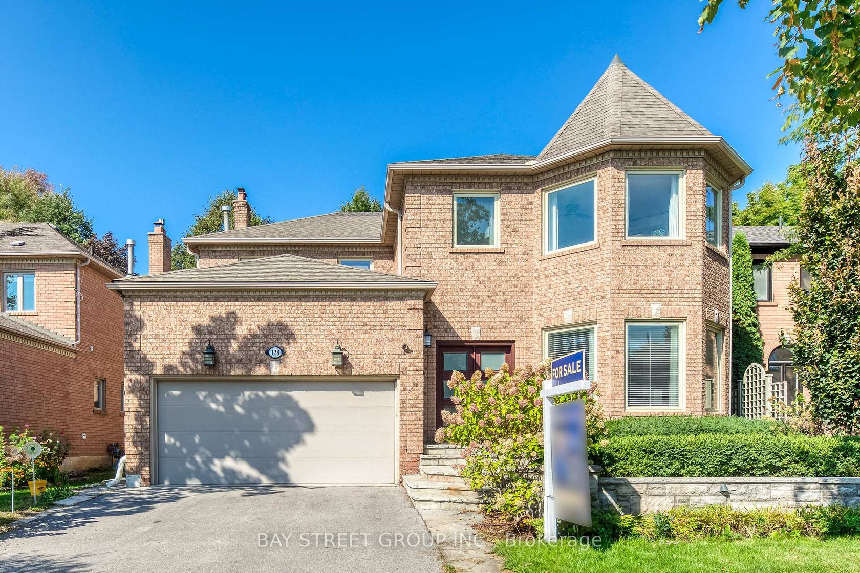 128 beverley glen Boulevard, Beverley Glen, Vaughan 2