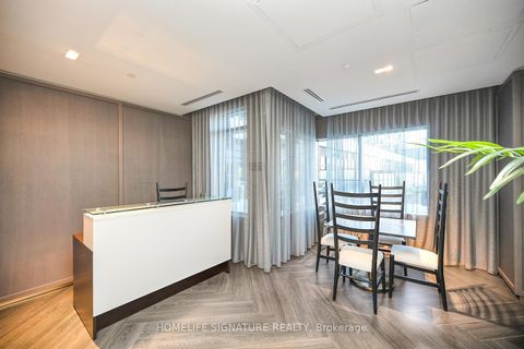 Photo 19 at 327 - 395 Dundas Street W, OA Rural Oakville, Oakville