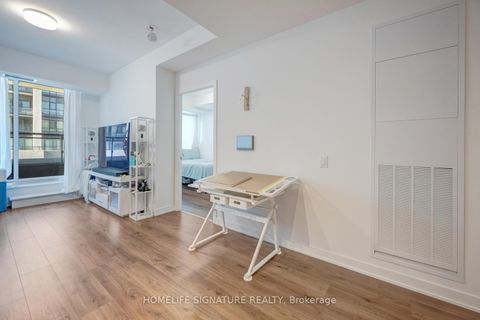 Photo 39 at 327 - 395 Dundas Street W, OA Rural Oakville, Oakville