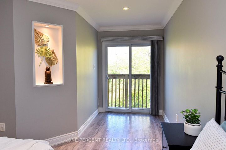 Photo 20 at 203 - 2075 Walkers Line, Rose, Burlington