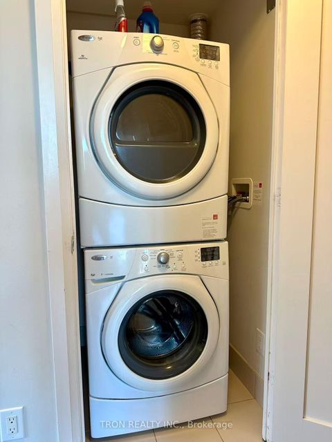 Photo 8 at 2505 - 2 Anndale Drive, Willowdale East, Toronto Photo 8 at 2505 - 2 Anndale Drive, Willowdale East, Toronto