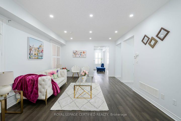 Photo 8 at 335 Bessborough Drive, HA Harrison, Milton
