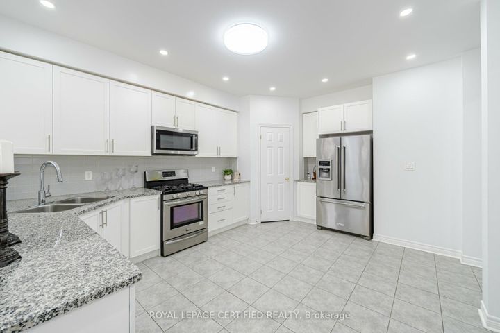 Photo 9 at 335 Bessborough Drive, HA Harrison, Milton